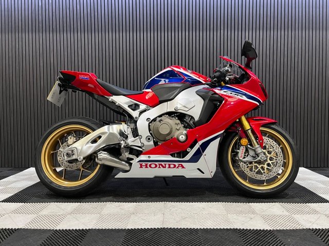 View our HONDA CBR1000RR Fireblade SP
