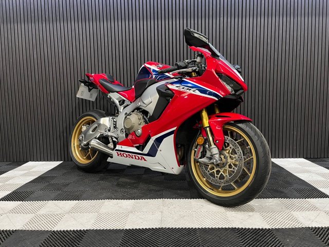 View our HONDA CBR1000RR Fireblade SP
