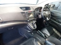 USED 2013 13 HONDA CR-V 2.0 i-VTEC EX SUV 5dr Petrol Auto 4WD Euro 5 (155 ps) FULL SERVICE HISTORY + PANORAMIC GLASS SUNROOF + SATELLITE NAVIGATION + REAR VIEW CAMERA + TOUCH SCREEN MEDIA DISPLAY + FRONT AND REAR PARKING SENSORS + BLUETOOTH PHONE CONNECTIVITY + CRUISE CONTROL + DUAL ZONE CLIMATE CONTROLLED AIRCONDITIONING + AUTOMATIC BI XENON HEADLIGHTS + VOICE COMMAND + LEATHER MULTI FUNCTIONAL STEERING WHEEL + ECO STOP START SYSTEM + HILL HOLD START ASSIST + IN CAR ENTERTAINMENT AUX/USB + DAY TIME RUNNING LIGHTS + PRIVACY GLASS + AUTOMATIC WIPERS WITH RAIN SENSOR