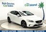 USED 2018 18 VOLVO V40 2.0 T3 R-Design Hatchback 5dr Petrol Manual Euro 6 (s/s) (152 ps) R-Design 152 BHP, Ice White with Heated Black Leather Seats, Sensus Sound System, Bluetooth, Touchscreen, Climate Control, Only 57000 Full S/ History