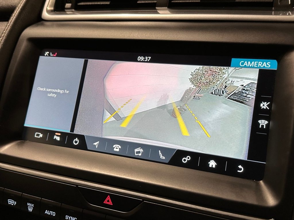 USED 2019 69 JAGUAR E-PACE 2.0 D150 R-Dynamic S SUV 5dr Diesel Auto AWD Euro 6 (s/s) (150 ps) 