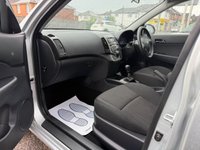 USED 2009 59 HYUNDAI I30 1.4 ES Hatchback 5dr Petrol Manual Euro 4 (108 bhp) 1 OWNER FROM NEW + FULL SERVICE HISTORY + NEW MOT + FRESH SERVICE + LOW MILEAGE EXAMPLE + METALLIC SILVER COLOUR + SPEC INCLUDES ALLOY WHEELS, FRONT FOGLIGHTS, REAR PARKING SENSORS, CLOTH INTERIOR, ISOFIX, REMOTE LOCKING, ELECTRIC WINDOWS AND MIRRORS, A/C, CD/ RADIO + 3 MONTHS WARRANTY + 12 MONTHS AA BREAKDOWN COVER INCLUDED