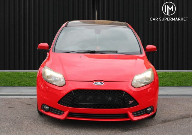 View our Ford Focus 2.0T EcoBoost ST-3 Hatchback 5dr Petrol Manual Euro 5 (s/s) (250 ps)