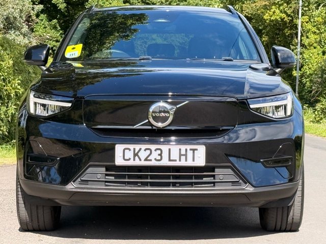 View our VOLVO XC40