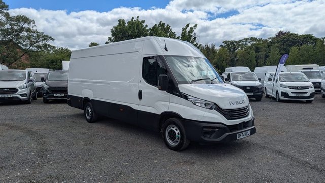 View our IVECO DAILY