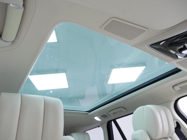 View our LAND ROVER RANGE ROVER