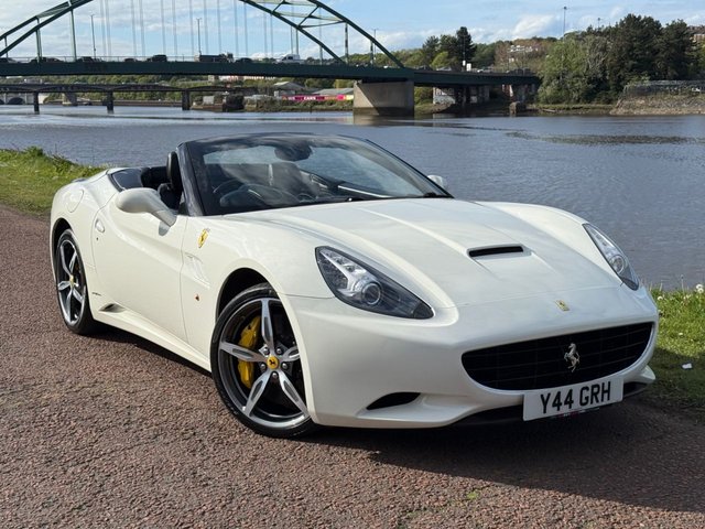 View our Ferrari California 2 PLUS 2 CALIFORNIA
