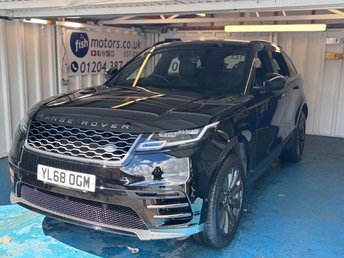 2018 LAND ROVER RANGE ROVER VELAR 2.0 D180 R-Dynamic SE SUV 5dr Diesel Auto 4WD Euro 6 (s/s) (180 ps)+2 KEYS+1 OWNER FROM NEW+MEDIA+HISTORY+PARK CONTROL WITH CAMERA+PRIVACY+DIGITAL DASH+HALF LEATHER SEATS+BLUETOOTH+MEDIA+NAV+20" ALLOYS+CRUISE+HEATED FRONT SEATS &pound;20790.00