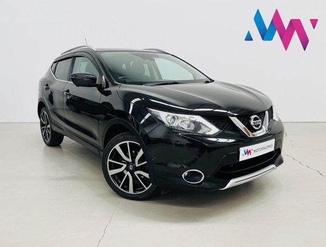 View our Nissan Qashqai 1.2 DIG-T Tekna SUV 5dr Petrol Manual 2WD Euro 6 (s/s) (115 ps)