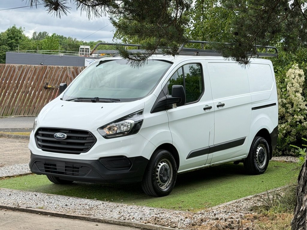 USED 2019 69 FORD TRANSIT CUSTOM 2.0 280 EcoBlue Leader Panel Van 5dr Diesel Manual L1 H1 Euro 6 (s/s) (105 ps) A VERY CLEAN AND TIDY EXAMPLE WITH AN AERODYNAMIC ROOF RACK FITTED SIDE LOADING DOOR AND BLUETOOTH CONNECTIVITY