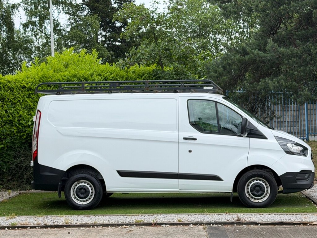 USED 2019 69 FORD TRANSIT CUSTOM 2.0 280 EcoBlue Leader Panel Van 5dr Diesel Manual L1 H1 Euro 6 (s/s) (105 ps) A VERY CLEAN AND TIDY EXAMPLE WITH AN AERODYNAMIC ROOF RACK FITTED SIDE LOADING DOOR AND BLUETOOTH CONNECTIVITY