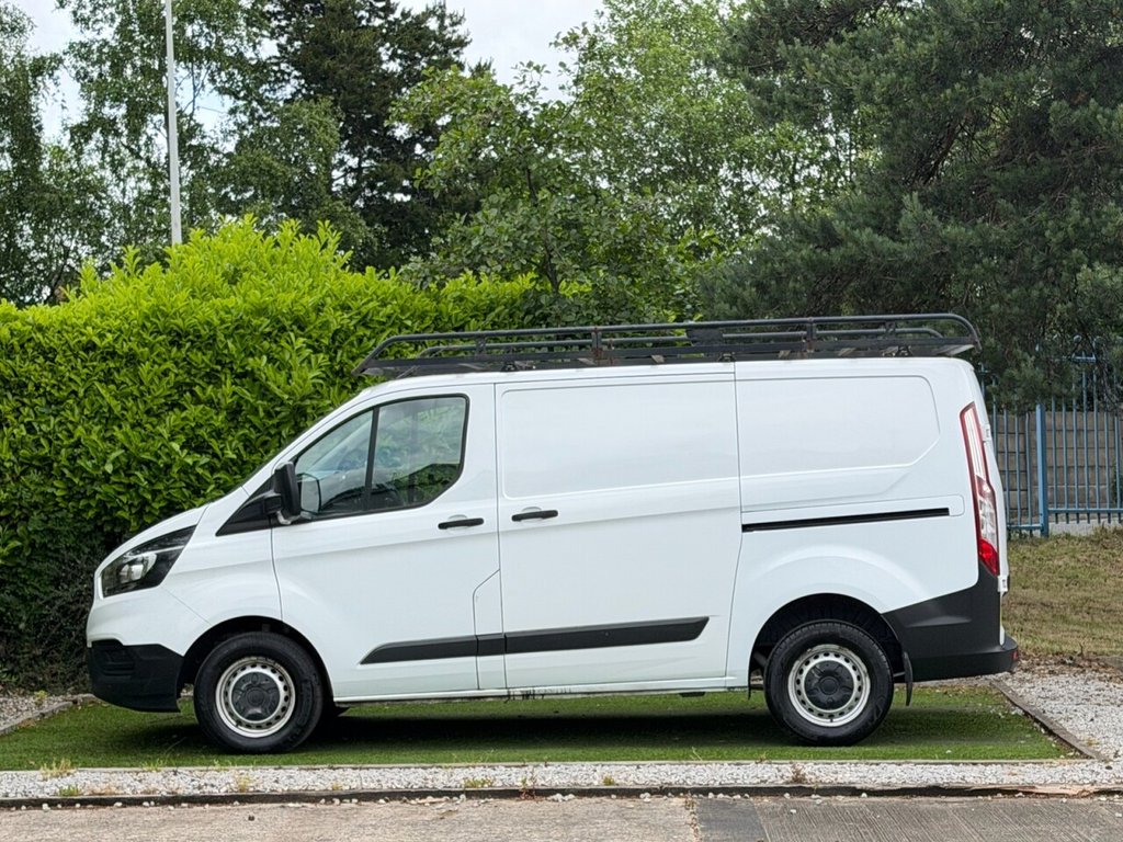 USED 2019 69 FORD TRANSIT CUSTOM 2.0 280 EcoBlue Leader Panel Van 5dr Diesel Manual L1 H1 Euro 6 (s/s) (105 ps) A VERY CLEAN AND TIDY EXAMPLE WITH AN AERODYNAMIC ROOF RACK FITTED SIDE LOADING DOOR AND BLUETOOTH CONNECTIVITY
