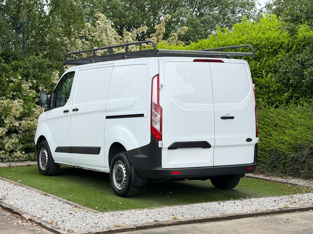USED 2019 69 FORD TRANSIT CUSTOM 2.0 280 EcoBlue Leader Panel Van 5dr Diesel Manual L1 H1 Euro 6 (s/s) (105 ps) A VERY CLEAN AND TIDY EXAMPLE WITH AN AERODYNAMIC ROOF RACK FITTED SIDE LOADING DOOR AND BLUETOOTH CONNECTIVITY