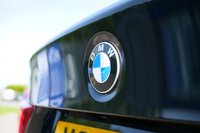 USED 2019 69 BMW 4 SERIES 2.0 420d M Sport Coupe 2dr Diesel Auto Euro 6 (s/s) (190 ps) BLACK SAPPHIRE METALLIC PAINTWORK + PRO NAV + H/K + HEATED SEATS