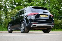 USED 2024 24 MERCEDES-BENZ GLE 2.0 GLE400e 31kWh AMG Line SUV 5dr Petrol Plug-in Hybrid G-Tronic 4MATIC Euro 6 (s/s) (375 ps) OBSIDIAN BLACK METALLIC PAINTWORK + 360 CAMERA + BURMESTER + SEAT KINETICS