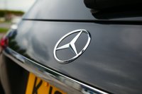 USED 2024 24 MERCEDES-BENZ GLE 2.0 GLE400e 31kWh AMG Line SUV 5dr Petrol Plug-in Hybrid G-Tronic 4MATIC Euro 6 (s/s) (375 ps) OBSIDIAN BLACK METALLIC PAINTWORK + 360 CAMERA + BURMESTER + SEAT KINETICS