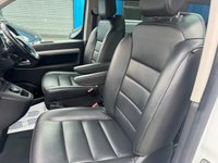 USED 2021 71 VAUXHALL VIVARO LIFE 2.0 Turbo D Elite M MPV 5dr Diesel Auto SWB Euro 6 (s/s) (8 Seat) (180 ps) PAN ROOF+LEATHER+8 SEATS+FSH