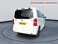 USED 2021 71 VAUXHALL VIVARO LIFE 2.0 Turbo D Elite M MPV 5dr Diesel Auto SWB Euro 6 (s/s) (8 Seat) (180 ps) PAN ROOF+LEATHER+8 SEATS+FSH