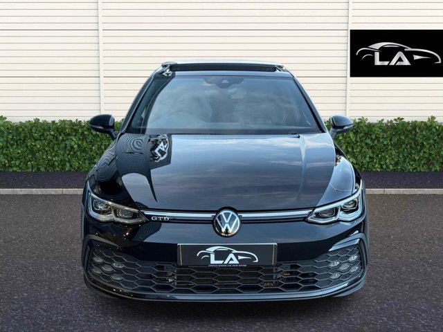 View our VOLKSWAGEN GOLF