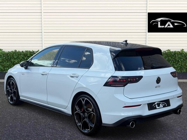 View our VOLKSWAGEN GOLF