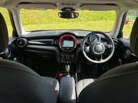 USED 2018 68 MINI HATCH 1.5 Cooper Classic Hatchback 3dr Petrol Steptronic Euro 6 (s/s) (136 ps) Rear Parking Camera, Sat Navi