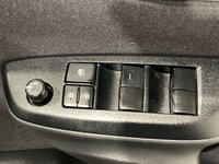 USED 2023 23 TOYOTA YARIS CROSS 1.5 VVT-h Icon SUV 5dr Petrol Hybrid E-CVT Euro 6 (s/s) (116 ps) Miracast