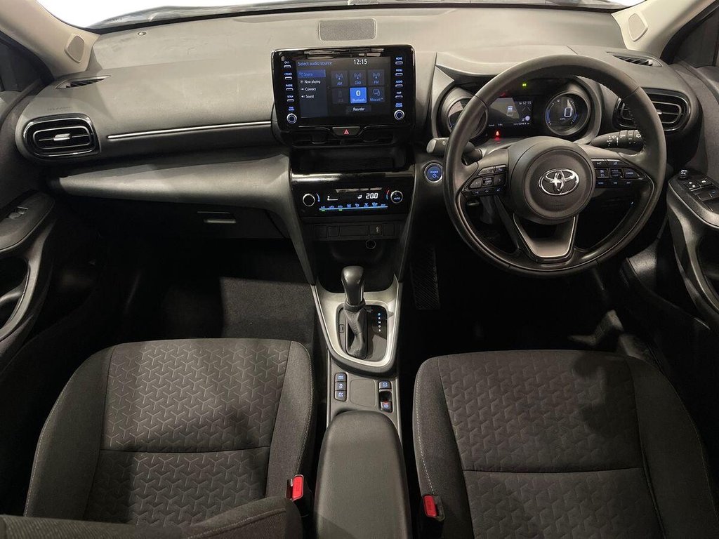 USED 2023 23 TOYOTA YARIS CROSS 1.5 VVT-h Icon SUV 5dr Petrol Hybrid E-CVT Euro 6 (s/s) (116 ps) Miracast