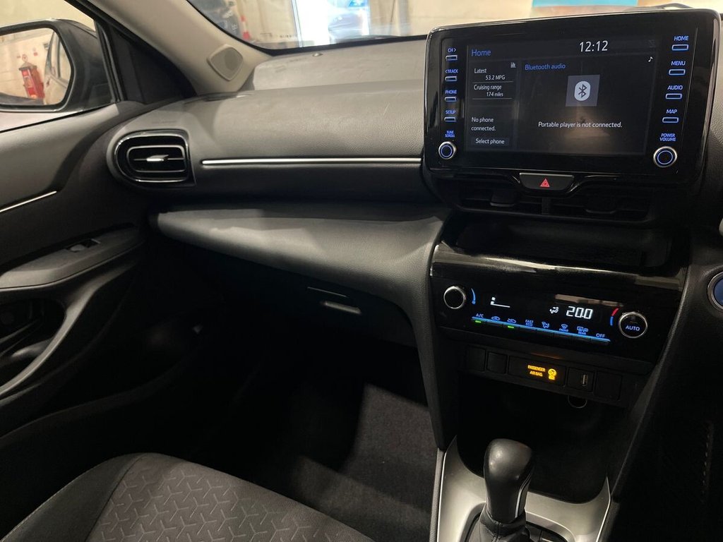 USED 2023 23 TOYOTA YARIS CROSS 1.5 VVT-h Icon SUV 5dr Petrol Hybrid E-CVT Euro 6 (s/s) (116 ps) Miracast