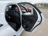 USED 2023 23 TOYOTA YARIS 1.5 VVT-h Design Hatchback 5dr Petrol Hybrid E-CVT Euro 6 (s/s) (116 ps) 1 OWNER FROM NEW* TOYOTA SERVICE HISTORY* AUTOMATIC* PARKING SENSORS* REVERSING CAMERA* LANE / SPEED / COLLISION ASSIST* ECO / EV MODE* ELECTRIC HANDBRAKE* CRUISE CONTROL* AIR CON