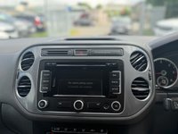 USED 2014 14 VOLKSWAGEN TIGUAN 2.0 TDI BlueMotion Tech Match SUV 5dr Diesel DSG 4WD Euro 5 (s/s) (140 ps) 