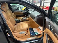 USED 2011 60 PORSCHE CAYENNE 4.8T V8 Turbo TiptronicS 4WD Euro 5 (s/s) 5dr LEFT HAND DRIVE - HIGH SPEC