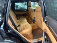 USED 2011 60 PORSCHE CAYENNE 4.8T V8 Turbo TiptronicS 4WD Euro 5 (s/s) 5dr LEFT HAND DRIVE - HIGH SPEC