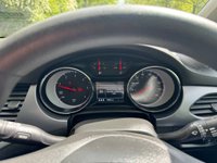 USED 2018 18 VAUXHALL ASTRA 1.6 CDTi ecoTEC BlueInjection Design Hatchback 5dr Diesel Manual Euro 6 (s/s) (110 ps) 