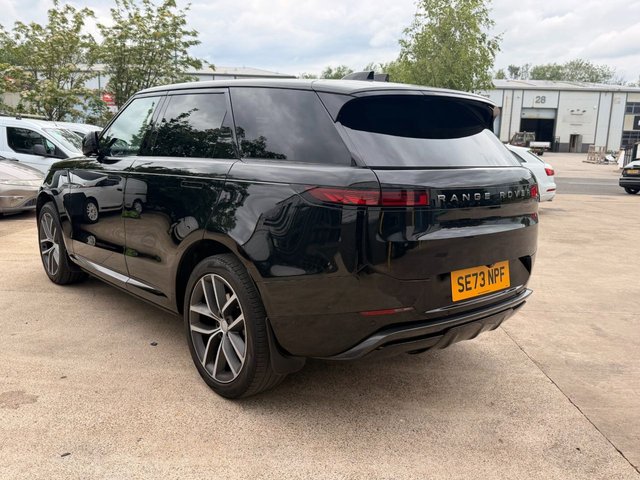 View our LAND ROVER RANGE ROVER SPORT