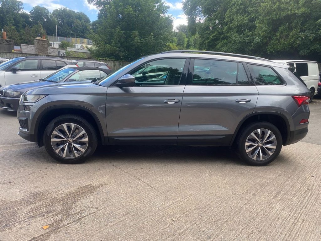 USED 2023 23 SKODA KODIAQ 2.0 TDI SE Drive SUV 5dr Diesel DSG 4WD Euro 6 (s/s) (7 Seat) (150 ps) 1 OWNERS FULL SERVICE HISTORY
