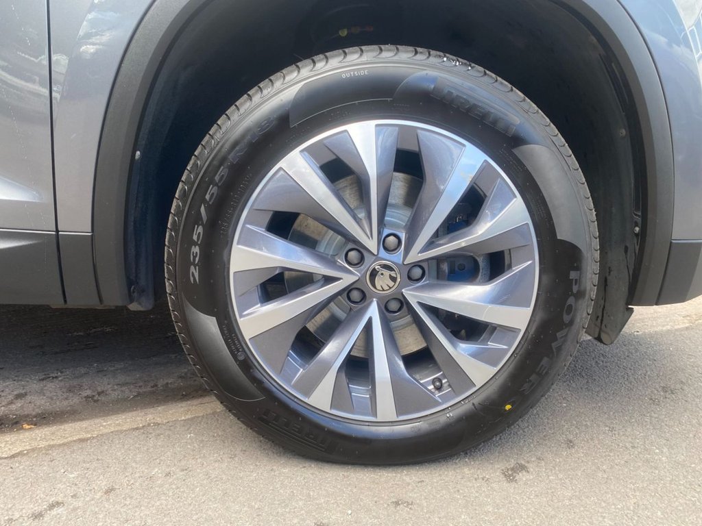 USED 2023 23 SKODA KODIAQ 2.0 TDI SE Drive SUV 5dr Diesel DSG 4WD Euro 6 (s/s) (7 Seat) (150 ps) 1 OWNERS FULL SERVICE HISTORY