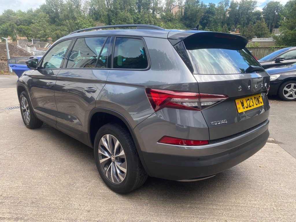 USED 2023 23 SKODA KODIAQ 2.0 TDI SE Drive SUV 5dr Diesel DSG 4WD Euro 6 (s/s) (7 Seat) (150 ps) 1 OWNERS FULL SERVICE HISTORY