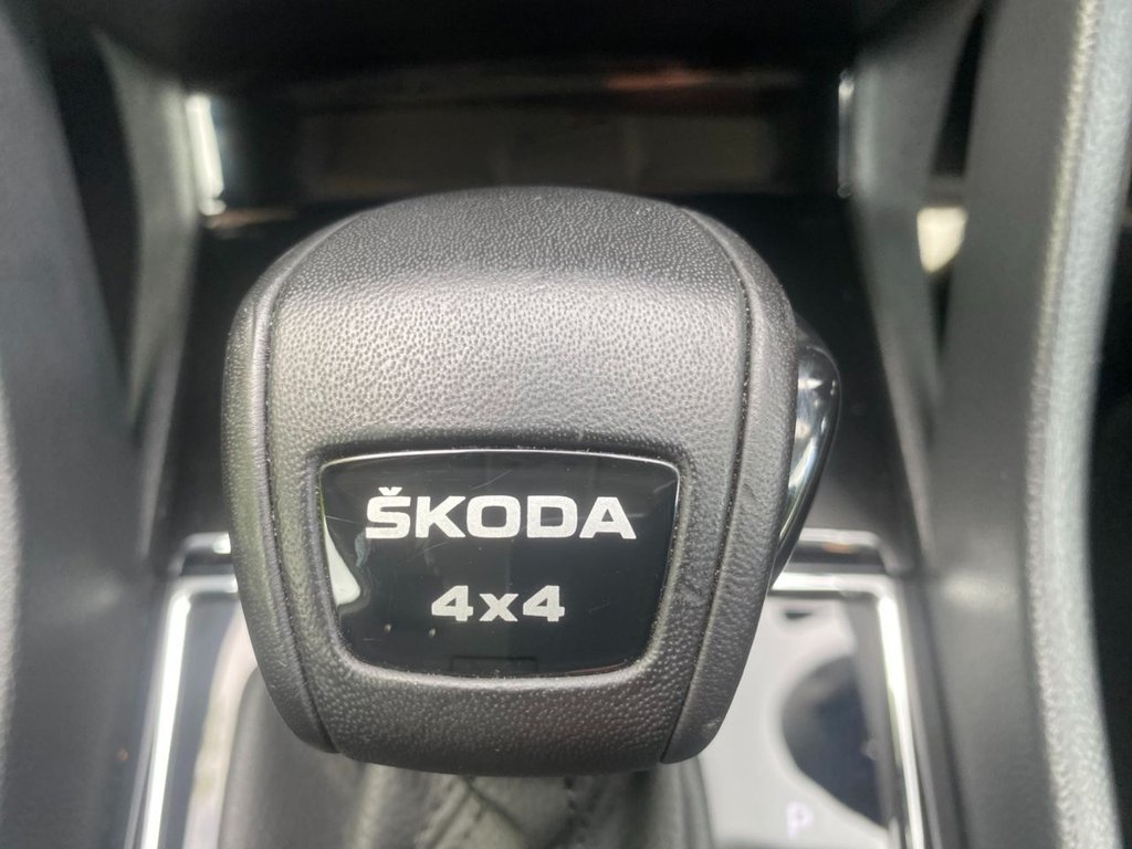 USED 2023 23 SKODA KODIAQ 2.0 TDI SE Drive SUV 5dr Diesel DSG 4WD Euro 6 (s/s) (7 Seat) (150 ps) 1 OWNERS FULL SERVICE HISTORY