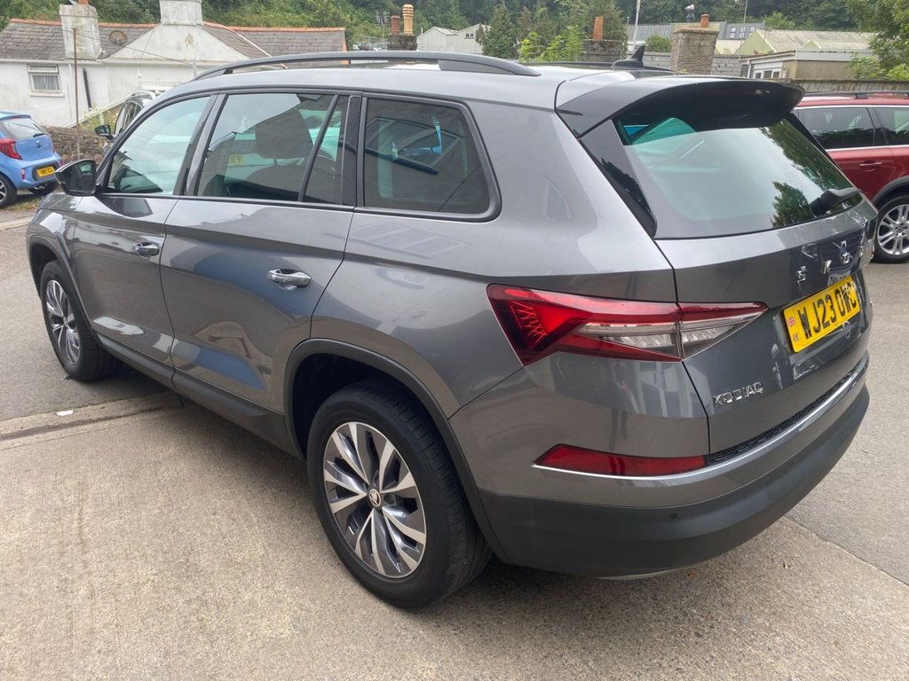 USED 2023 23 SKODA KODIAQ 2.0 TDI SE Drive SUV 5dr Diesel DSG 4WD Euro 6 (s/s) (7 Seat) (150 ps) 1 OWNERS FULL SERVICE HISTORY