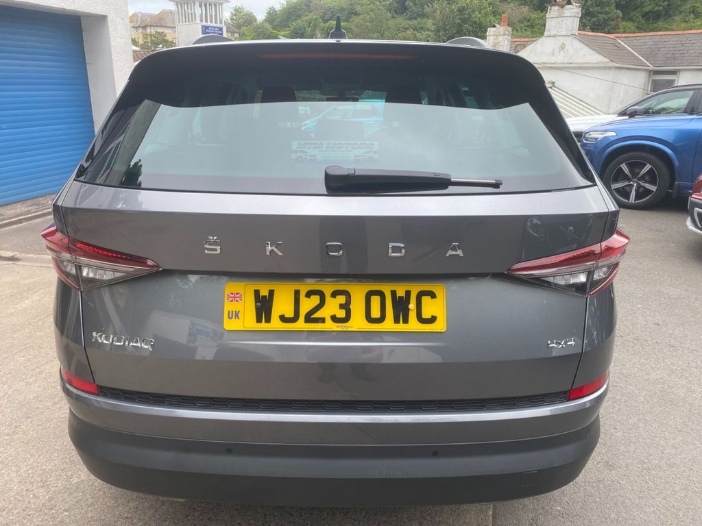 USED 2023 23 SKODA KODIAQ 2.0 TDI SE Drive SUV 5dr Diesel DSG 4WD Euro 6 (s/s) (7 Seat) (150 ps) 1 OWNERS FULL SERVICE HISTORY