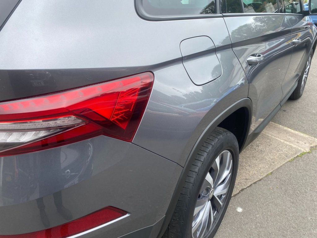 USED 2023 23 SKODA KODIAQ 2.0 TDI SE Drive SUV 5dr Diesel DSG 4WD Euro 6 (s/s) (7 Seat) (150 ps) 1 OWNERS FULL SERVICE HISTORY