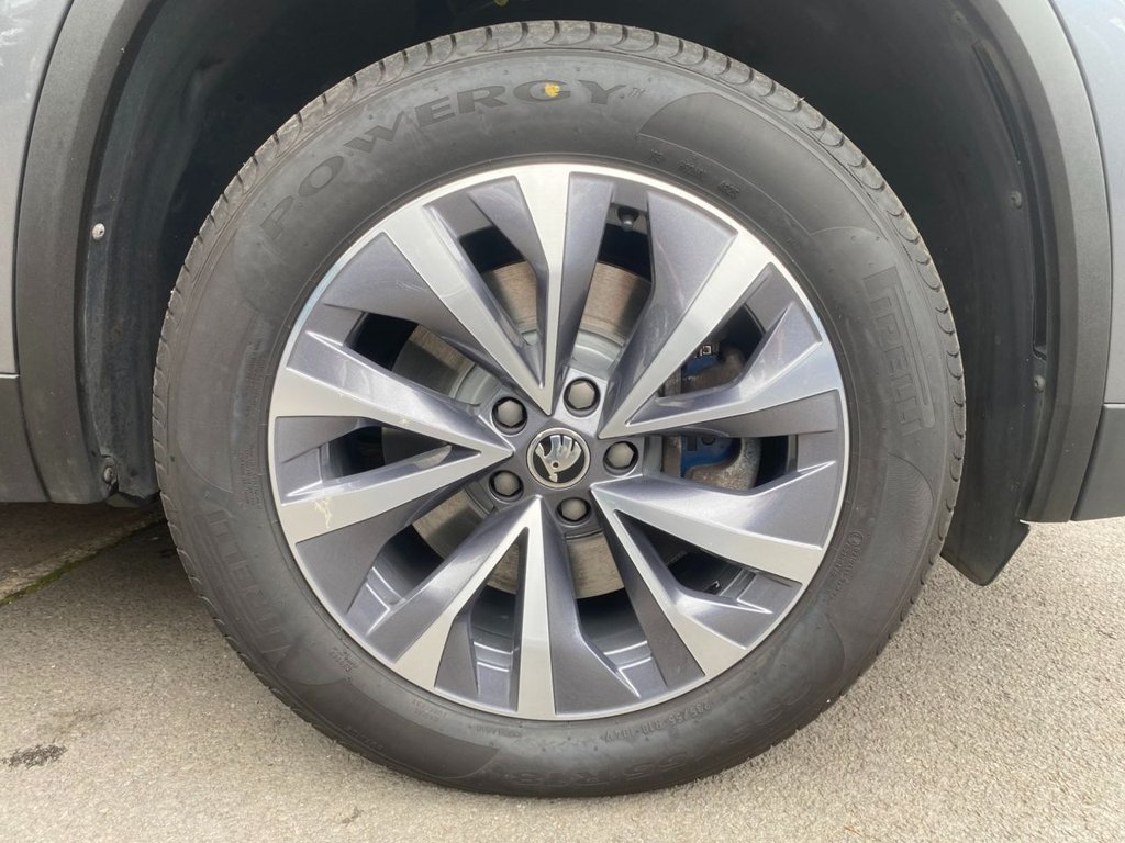 USED 2023 23 SKODA KODIAQ 2.0 TDI SE Drive SUV 5dr Diesel DSG 4WD Euro 6 (s/s) (7 Seat) (150 ps) 1 OWNERS FULL SERVICE HISTORY
