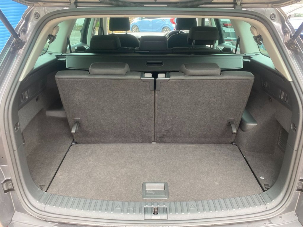 USED 2023 23 SKODA KODIAQ 2.0 TDI SE Drive SUV 5dr Diesel DSG 4WD Euro 6 (s/s) (7 Seat) (150 ps) 1 OWNERS FULL SERVICE HISTORY