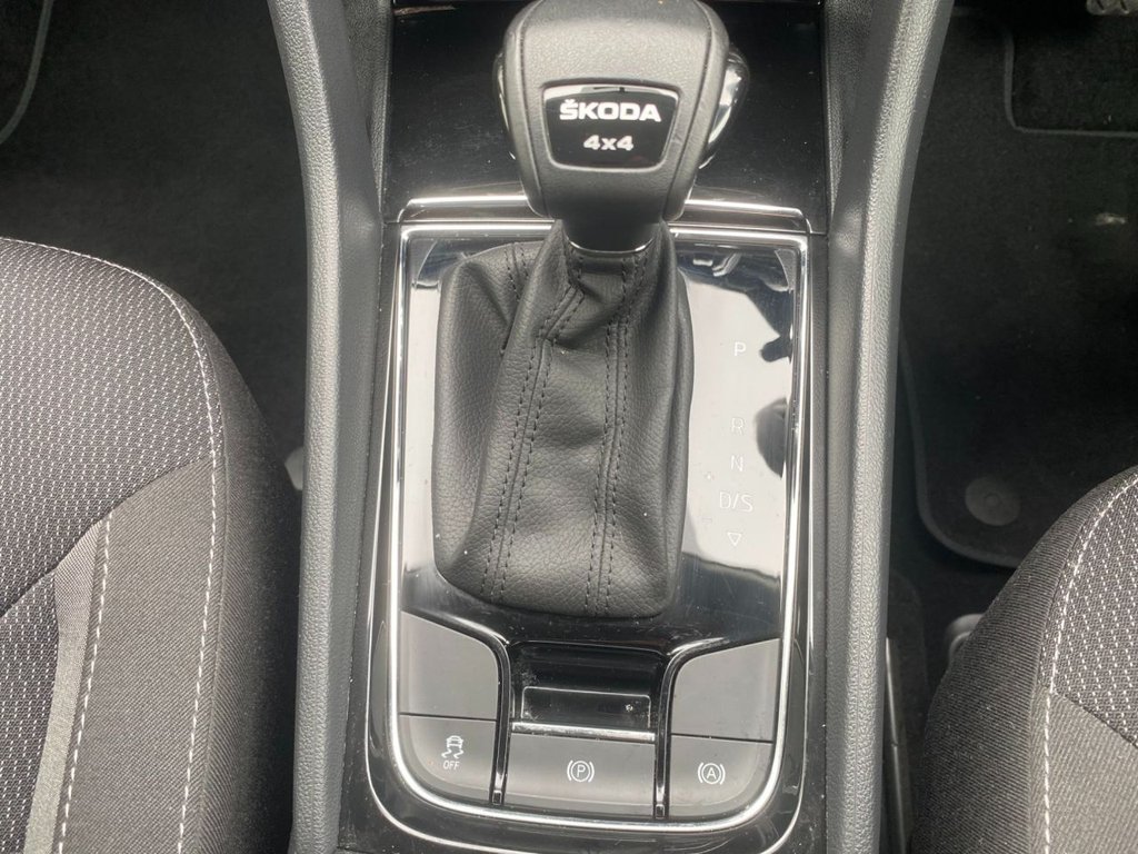 USED 2023 23 SKODA KODIAQ 2.0 TDI SE Drive SUV 5dr Diesel DSG 4WD Euro 6 (s/s) (7 Seat) (150 ps) 1 OWNERS FULL SERVICE HISTORY