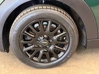 USED 2015 64 MINI HATCH 1.5 Cooper D Hatchback 5 Door Diesel Auto Euro 6 (s/s) (116 ps) 8 MINI SERVICES TO 44,888 MILES