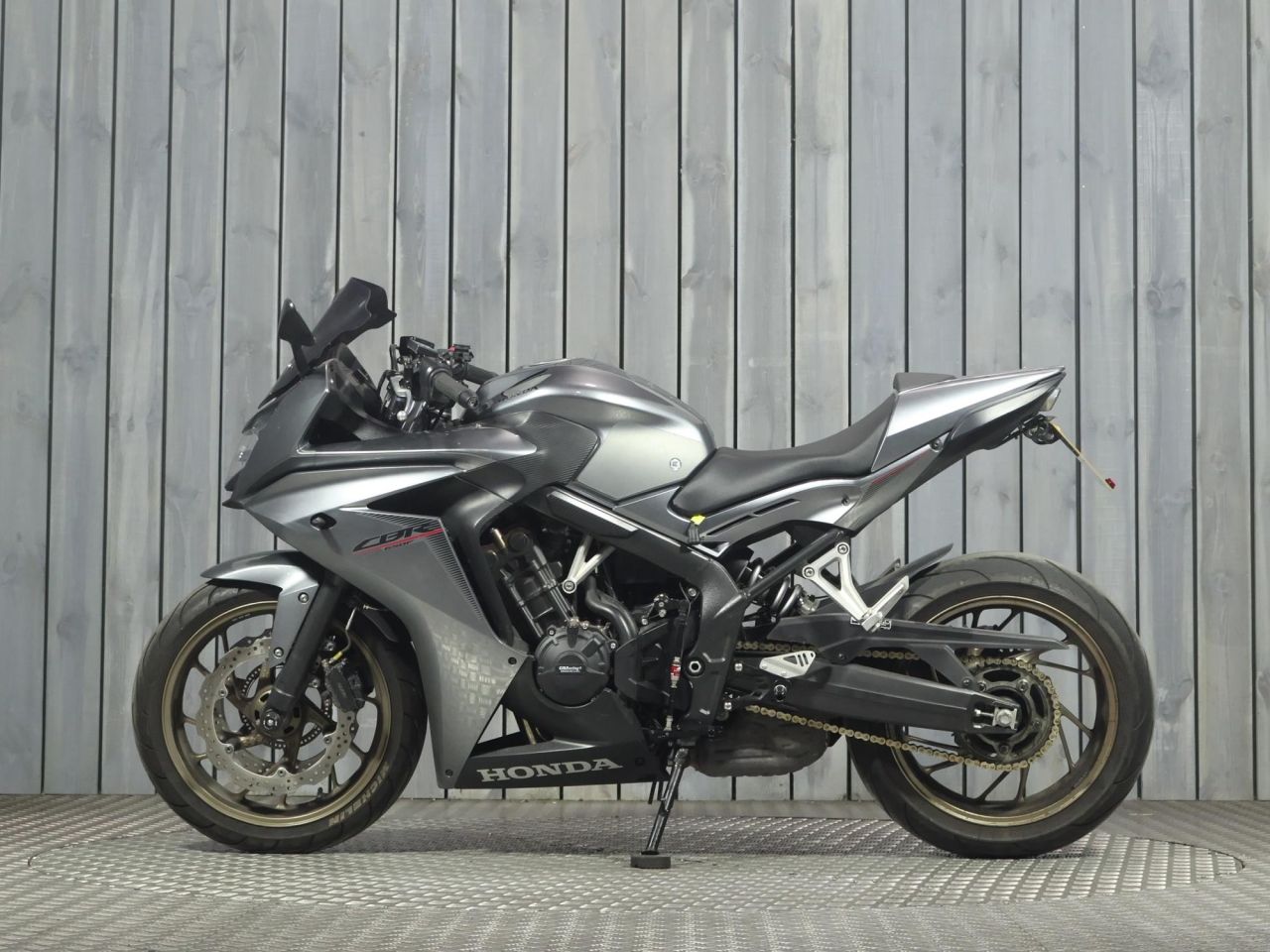 HONDA CBR650F