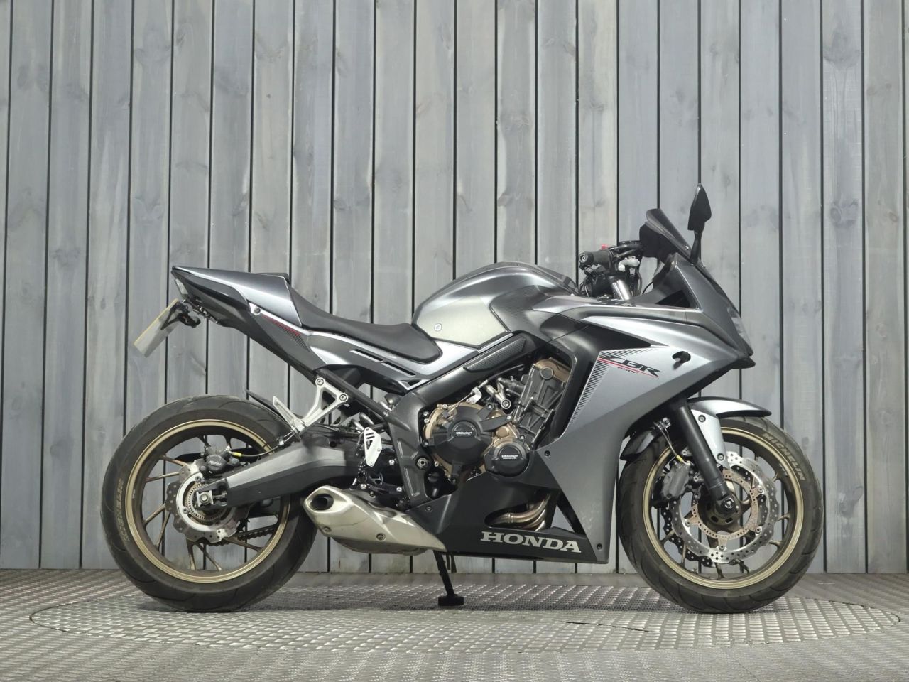 HONDA CBR650F