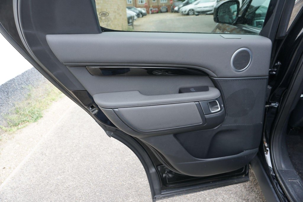 USED 2020 20 LAND ROVER DISCOVERY 2.0 SD4 SE Auto 4WD Euro 6 (s/s) 5dr AUTOMATIC JUST ARRIVED