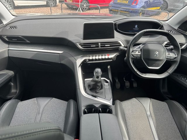 View our PEUGEOT 5008