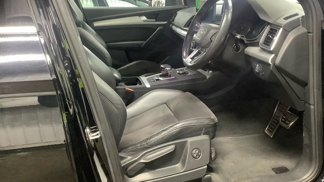 View our AUDI Q5